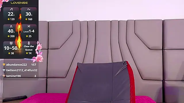 Živý XXX chat Mikaela-Banes