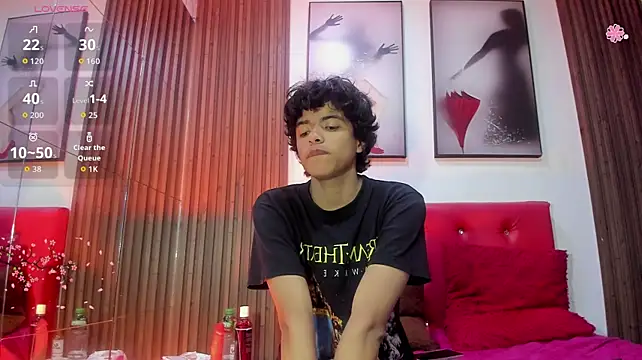 Kitten_blue Live XXX Chat
