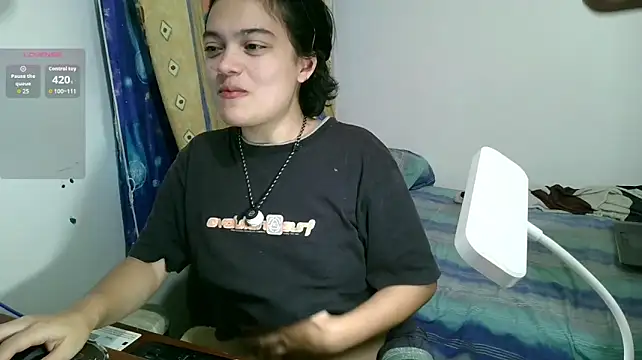 צ'אט XXX בשיד ור חי של channde9