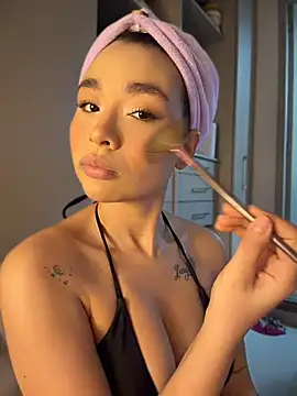 Chat +18 de Hips_hannah ao vivo
