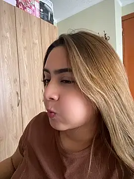 Miabonnett_'s Live XXX Chat