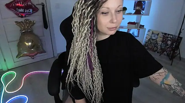 XXX chat uživo modela HoneySallyMoore