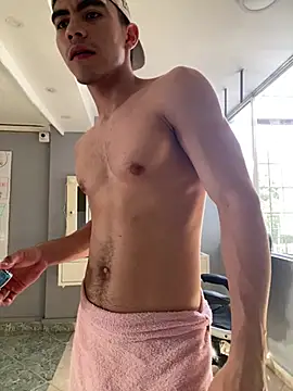 Chatroom XXX en direct de Alejandro_vega_