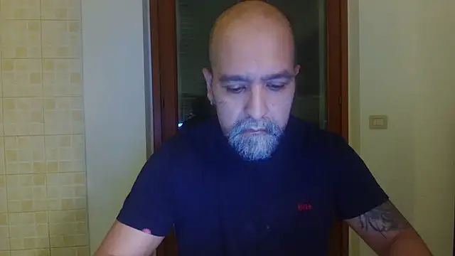 Živý XXX chat AMIRDIB2025