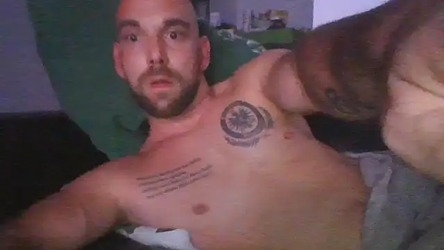 Smokeym123 élő XXX-chatje