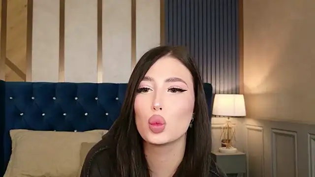 EmmaLawrens 라이브 XXX 채팅