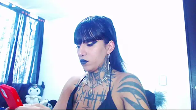 jazmin_wolf Show in webcam