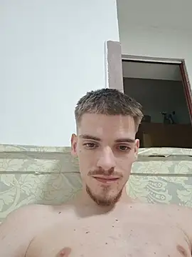 Chat +18 de darkboy665 ao vivo