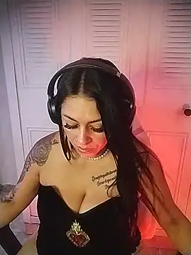 Онлайн чат XXX chelaqueen_