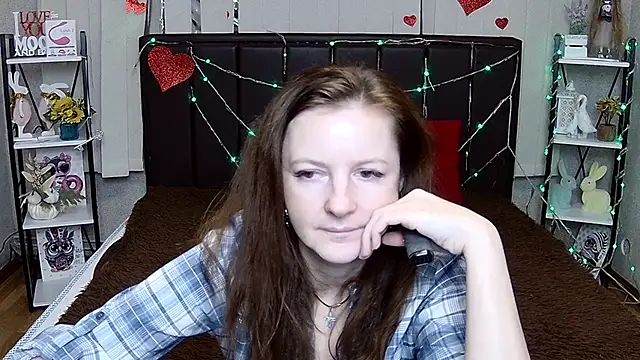 MeganPirs: онлайн-секс-чат