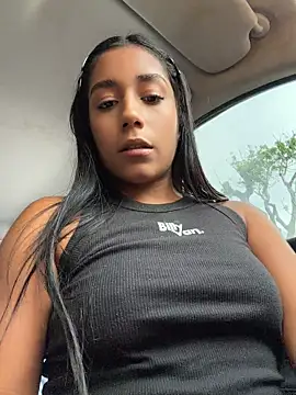 SaryJonex - SHOW BOOBS & MASTURBATE IN PUBLIC