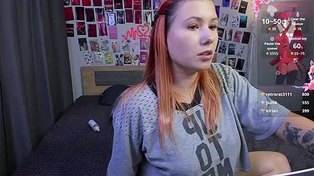 Ulya1smitt - I fuck my ass with my fingers and a dild