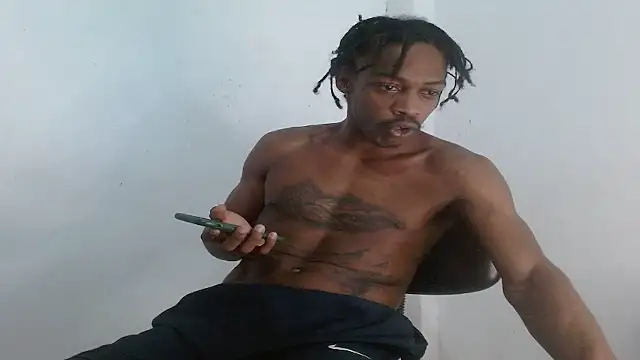 Larry-n-clouds Live XXX-chat
