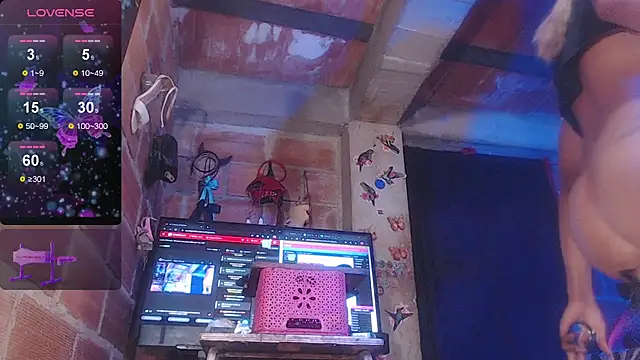 assbignatha's Live XXX Chat