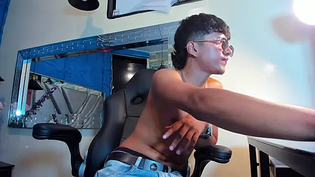 Mr_Dylan1 Live XXX-chat