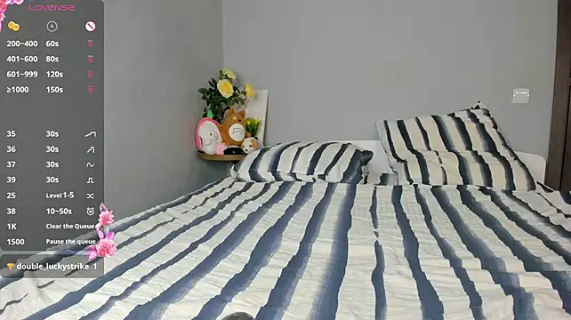 Bunny_boozy - take off my shorts and spank my ass