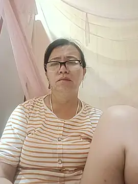 Chat XXX Live Chilly-wet