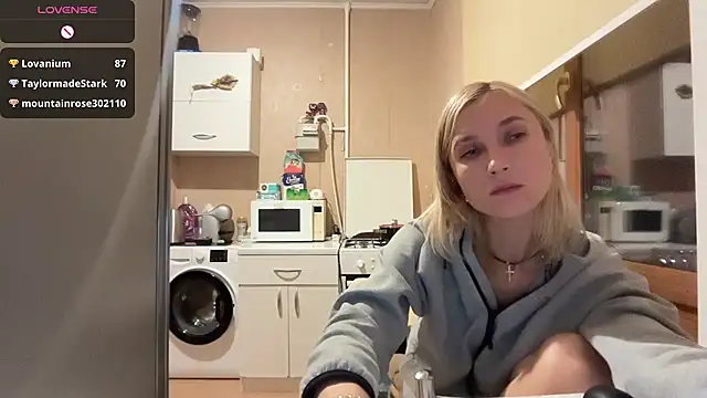 AngelJeni live XXX chat