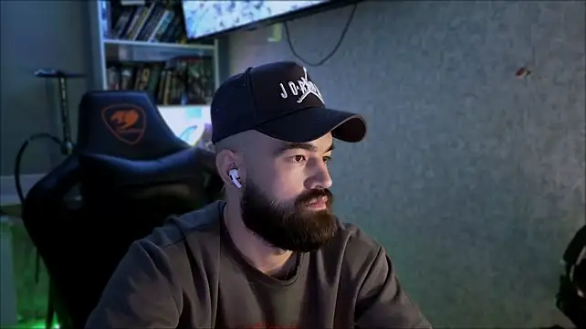Chat XXX en directo de _Serious_Man