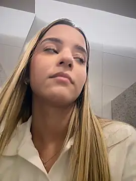 Missbella_ - Show titis