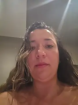 Aisha_carroway élő XXX-chatje