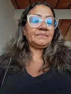 Vickyfox_ Adlı Modelin Canlı XXX Sohbeti