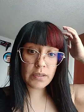DaniPoison - SUCKNIPPLES