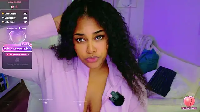 CarmenCash__ Chat XXX in diretta