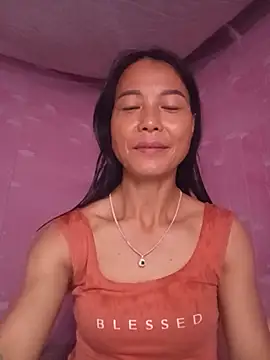 Lily-ly 现场XXX聊天