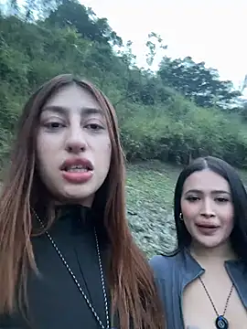 Sara_fun - Two girls naked in car
