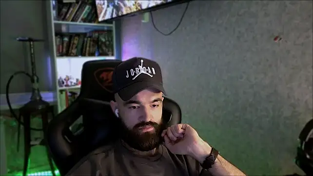 Chat +18 de _Serious_Man ao vivo