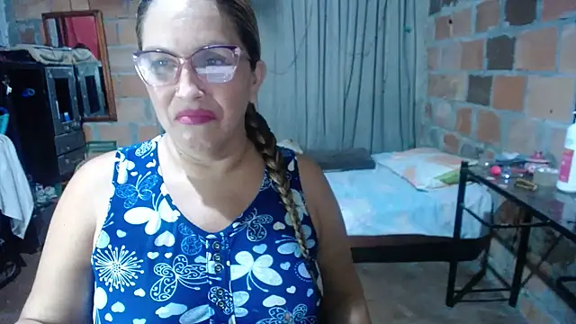 دردشة MOTHER_AND_SON09 الجنسية المباشرة