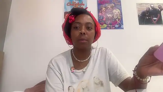 ChocolateCakeQueen's Live XXX Chat