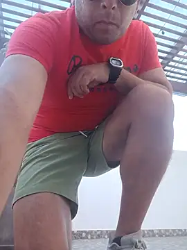 chicoguapo8 Adlı Modelin Canlı XXX Sohbeti