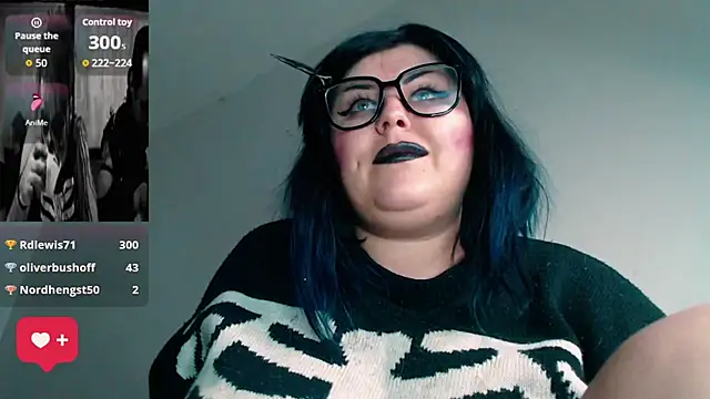 Psychobitch7's Live XXX Chat