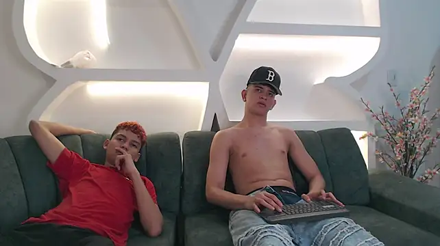 KING_OFF_BOYS live XXX chat