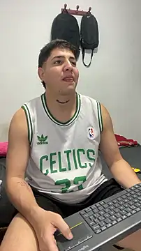 Fozil_Dvice live XXX chat