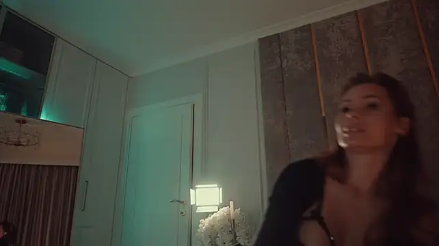 MilaDYstarlight 라이브 XXX 채팅