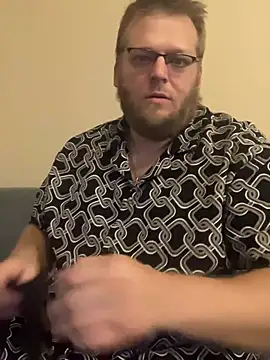 XXX chat uživo modela Tallbellybear