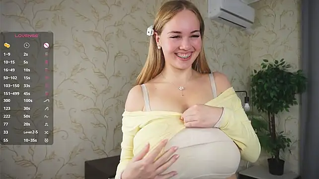 IleneElizondo - 💕suck finger with saliva💕