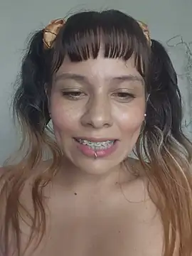 Czat XXX na żywo – Hairy_ptt