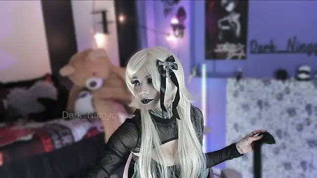 XXX chat uživo modela Dark_ningyo1