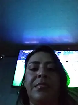 LUNAGREEN_1 – Naživo XXX chat