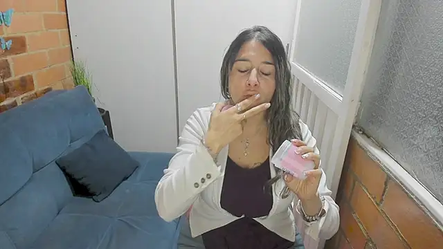 Penelope47 Live XXX-Chat