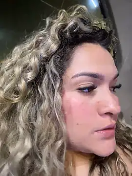 Sara_smiiith211