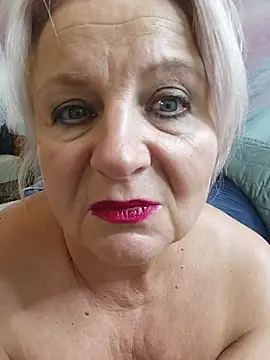 Chat +18 de AvrilMillers ao vivo