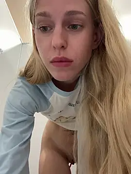 Kira_mia - pull out my pant+rub asshole near urinal
