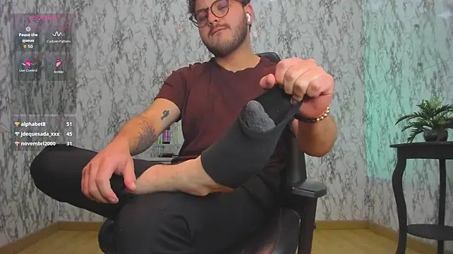 Hairy_salvatore – webcam-show