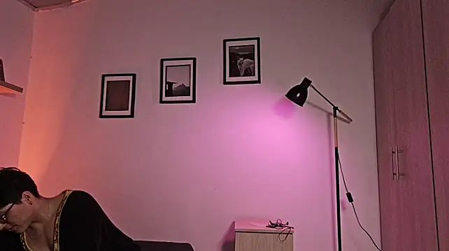 Mia_belmont Chat XXX live