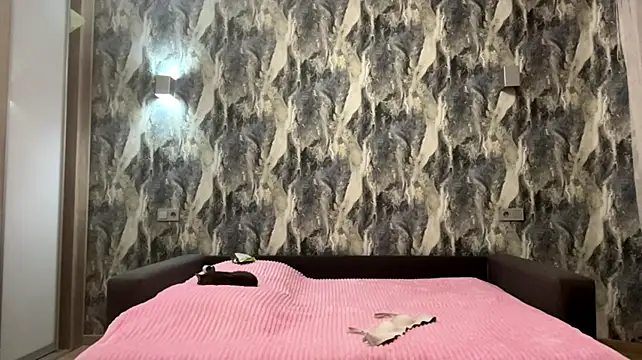 CassiStarry - Hard spank my big ass in doggy x15🥰